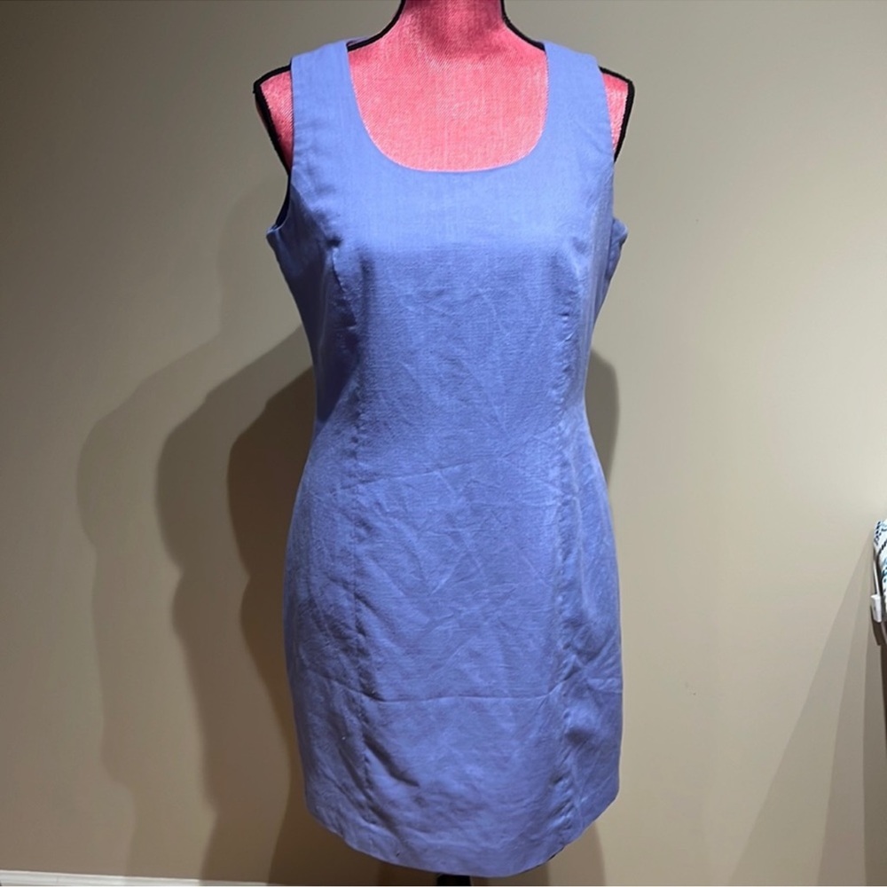 Sleeveless Lavender dress